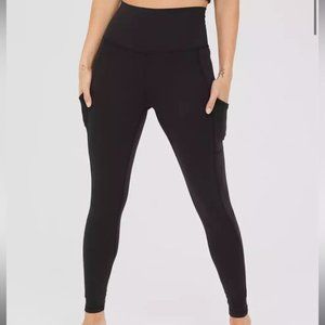 OFFLINE By Aerie The Hugger High Waisted Pocket Legging in Black Size XL